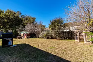172 Winter St, Kyle, TX 78640 - Photo 13