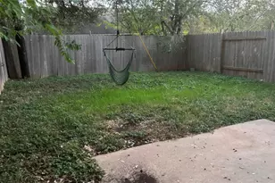 4507 Dorsett Oaks Cir, Austin, TX 78727 - Photo 23