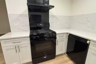 4507 Dorsett Oaks Cir, Austin, TX 78727 - Photo 5