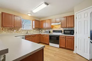 410 S Water Ln, New Braunfels, TX 78130 - Photo 15