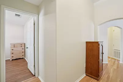 410 S Water Lane, New Braunfels, TX 78130 - Photo 5