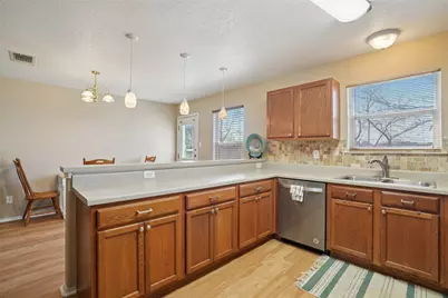 410 S Water Lane, New Braunfels, TX 78130 - Photo 17