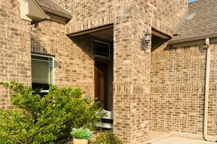 1335 Gruene Glen St, New Braunfels, TX 78132 - Photo 3