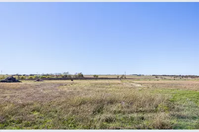 15175 Plainview Drive, Salado, TX 76571 - Photo 11