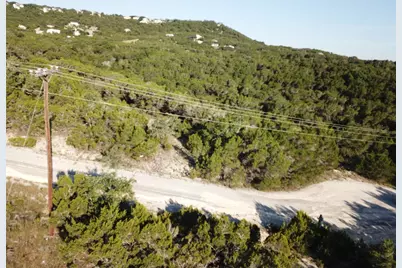 8205 Cactus Bend Cove, Lago Vista, TX 78645 - Photo 7