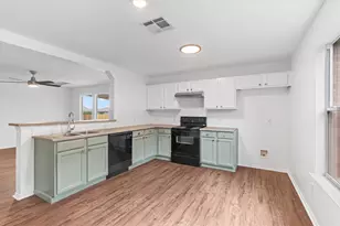 13505 Lismore Ln, Pflugerville, TX 78660 - Photo 7