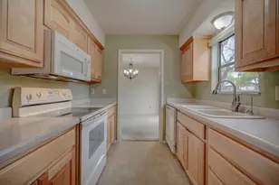 1875 West Ln, Kerrville, TX 78028 - Photo 19