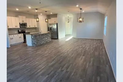 424 Cosmos Lane, Jarrell, TX 76537 - Photo 5