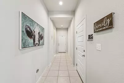 111 Insider Loop, Elgin, TX 78621 - Photo 5