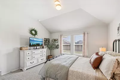 111 Insider Loop, Elgin, TX 78621 - Photo 25