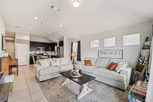 111 Insider Loop, Elgin, TX 78621 - Photo 9