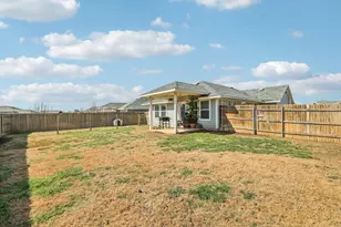 111 Insider Loop, Elgin, TX 78621 - Photo 39