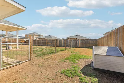 111 Insider Loop, Elgin, TX 78621 - Photo 33