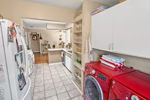 1011 Chesapeake Dr, Austin, TX 78758 - Photo 7