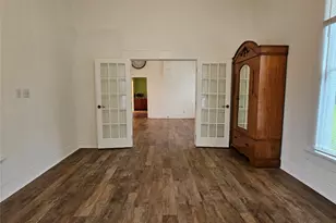 401 Shaw St, Taylor, TX 76574 - Photo 23
