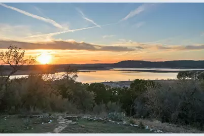 7312 Pace Ravine Drive, Lago Vista, TX 78645 - Photo 7