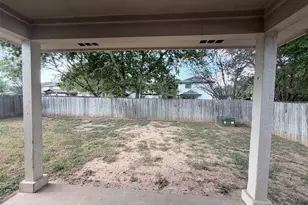 612 Elizabeth Ln, Bastrop, TX 78602 - Photo 25