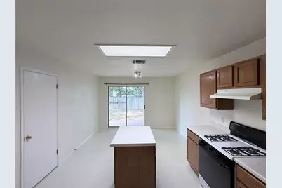 612 Elizabeth Lane, Bastrop, TX 78602 - Photo 7