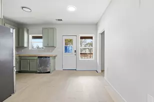 112 Chihuahua Dr, Del Valle, TX 78617 - Photo 19