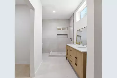 112 Chihuahua Drive, Del Valle, TX 78617 - Photo 11