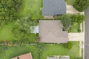 5403 Lark Creek Dr, Austin, TX 78744 - Photo 5