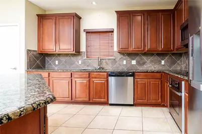 413 Kissing Oak Drive, Austin, TX 78748 - Photo 3