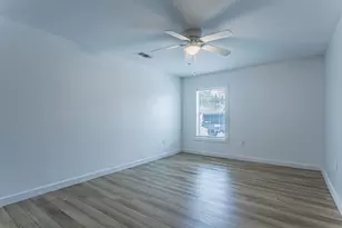 207 N 1st St, Little River-Academy, TX 76554 - Photo 11