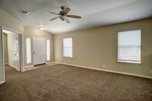 319 Wildcat Dr, Bastrop, TX 78602 - Photo 7