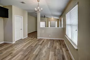 319 Wildcat Dr, Bastrop, TX 78602 - Photo 11