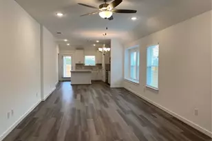 652 Pheasant Hill Ln, Georgetown, TX 78628 - Photo 5