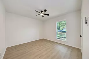 10303 Leaning Willow Dr, Austin, TX 78758 - Photo 25