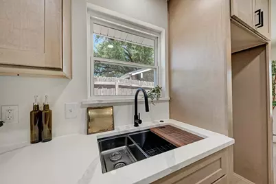 10303 Leaning Willow Drive, Austin, TX 78758 - Photo 17