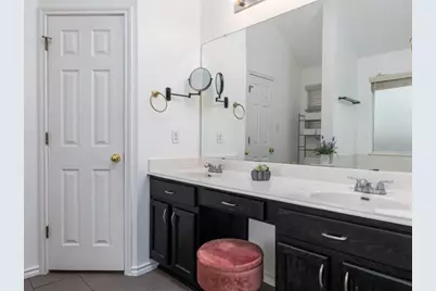 536 W Metcalfe Street, Hutto, TX 78634 - Photo 19