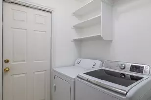 536 W Metcalfe St, Hutto, TX 78634 - Photo 9