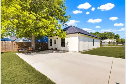 303 Pine Avenue, Luling, TX 78648 - Photo 5