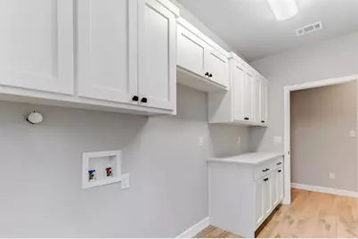 914 W Oak Ridge Drive, Marble Falls, TX 78654 - Photo 21