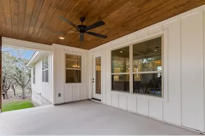 914 W Oak Ridge Drive, Marble Falls, TX 78654 - Photo 25