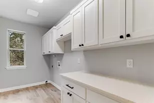 914 W Oak Ridge Dr, Marble Falls, TX 78654 - Photo 13