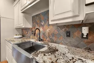 6757 County Rd 3010, Lampasas, TX 76550 - Photo 11