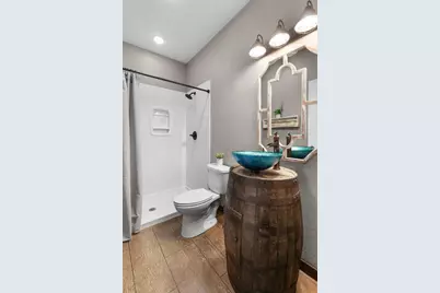 6757 County Road 3010, Lampasas, TX 76550 - Photo 17