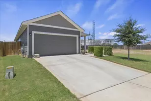 242 Trailside Ln, Bastrop, TX 78602 - Photo 5