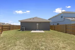 242 Trailside Ln, Bastrop, TX 78602 - Photo 33