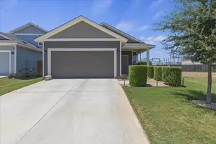 242 Trailside Ln, Bastrop, TX 78602 - Photo 3