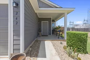 242 Trailside Ln, Bastrop, TX 78602 - Photo 7