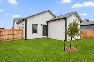 2029 Applewood Dr, Lockhart, TX 78644 - Photo 31