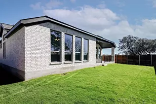 245 Melody Rd, Lockhart, TX 78644 - Photo 21