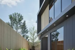 1002 W Johanna St, Austin, TX 78704 - Photo 3