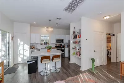 1198 E M Franklin Avenue, Austin, TX 78721 - Photo 19
