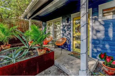 1198 E M Franklin Avenue, Austin, TX 78721 - Photo 5