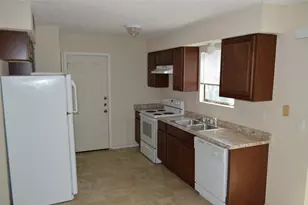 9023 Sawtooth Ln, Austin, TX 78729 - Photo 3